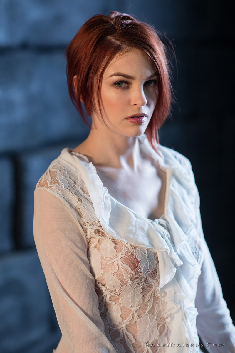 Танюша, 18 лет, 10 размер груди